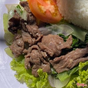 Bò xào hành tây thêm Diệp Thị Food